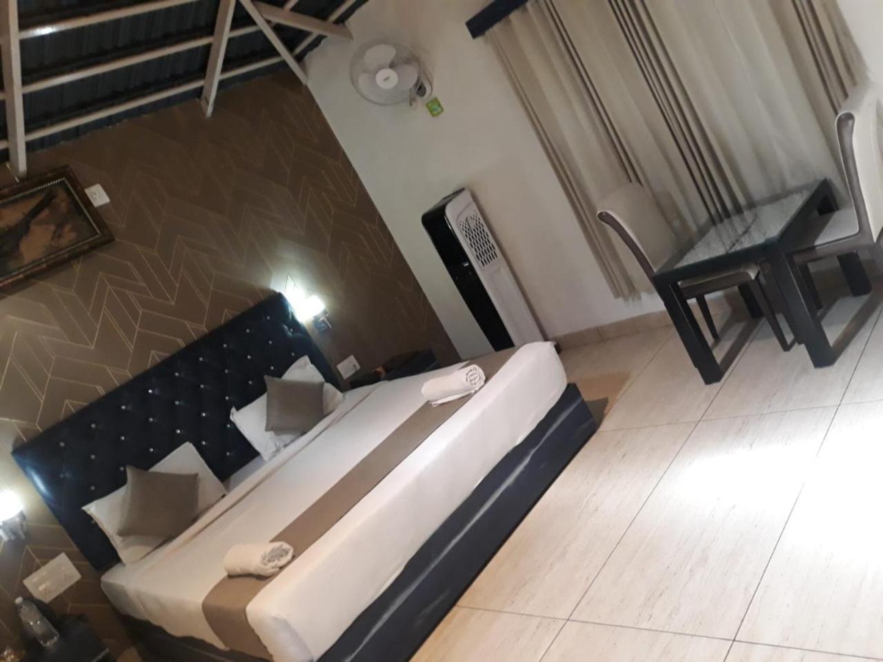 The Mountain Shades Resort Madikeri Luaran gambar