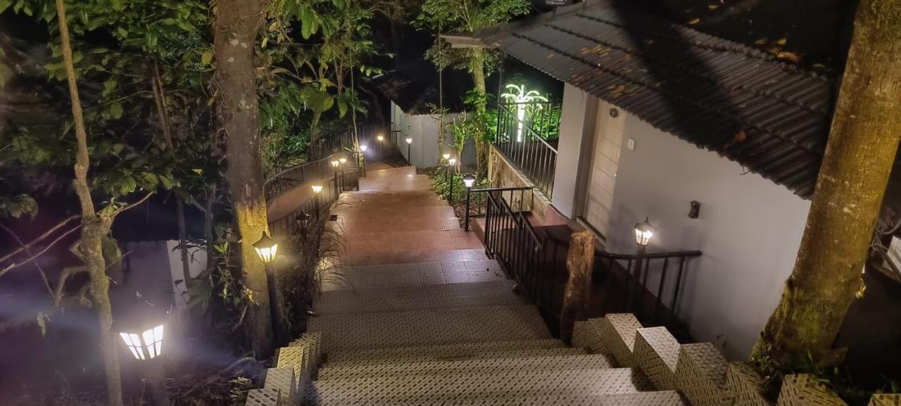 The Mountain Shades Resort Madikeri Luaran gambar